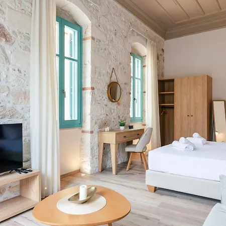 La Luna Della Loggia α2, * Rethymnon