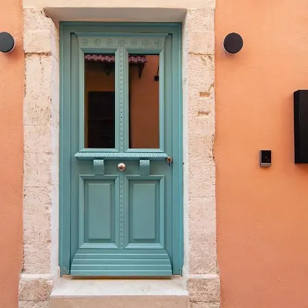 La Luna Della Loggia α2, *