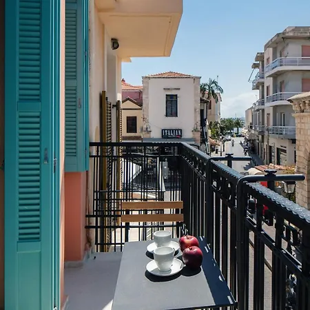 La Luna Della Loggia α2, *