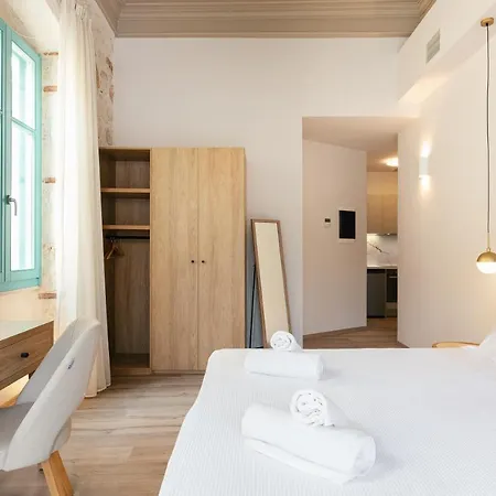 La Luna Della Loggia α2, Ρέθυμνο